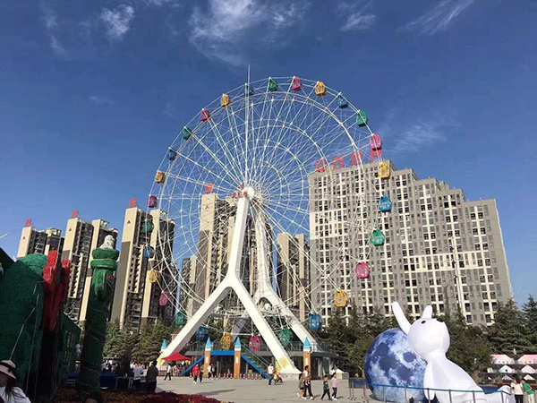 景区摩天轮